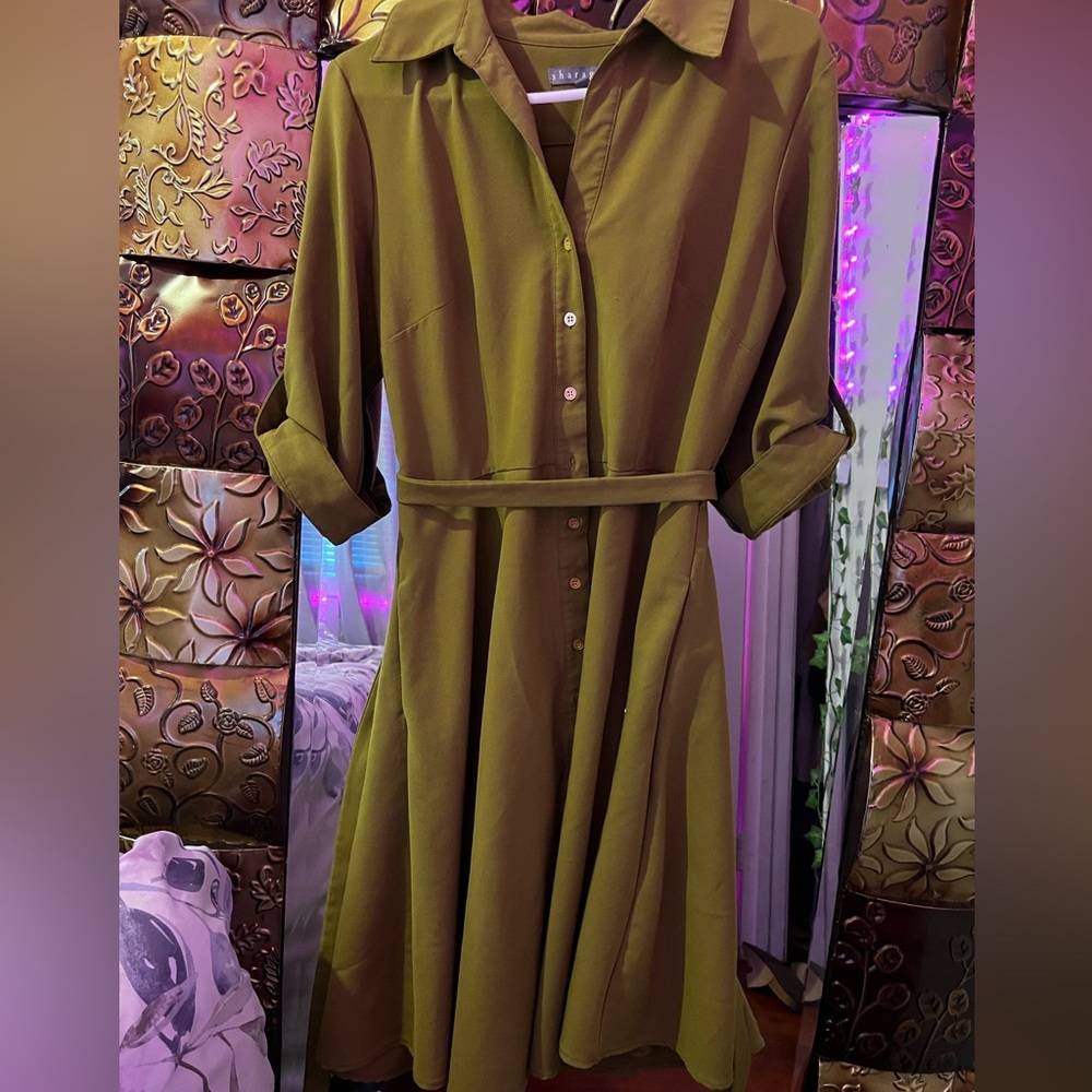 olive color dress w/ pockets!!